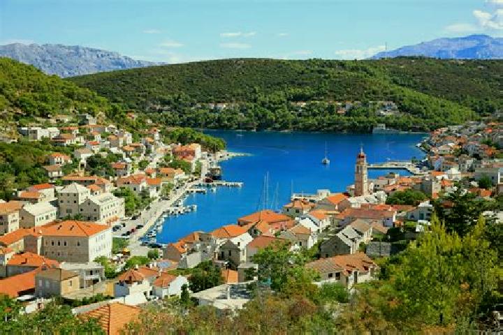 Nova, 30 — Escort in Pucisca, Croatia