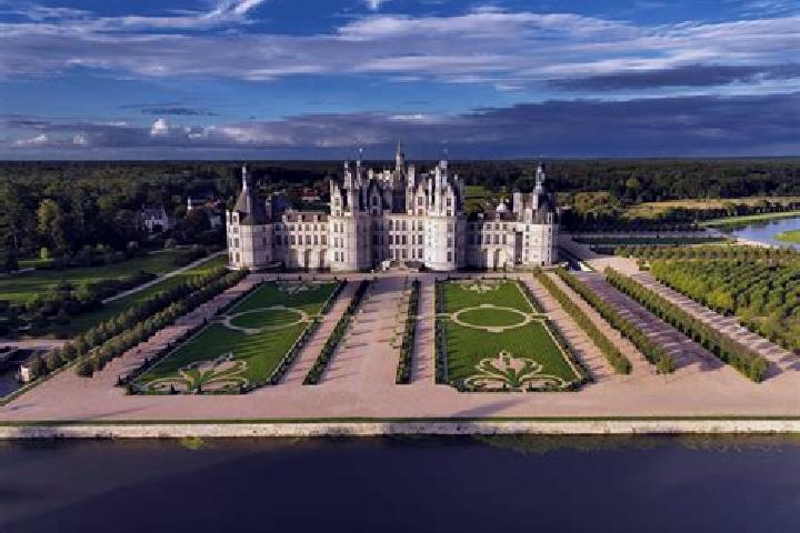 Nova, 30 — Escort in Severac-le-Chateau, France