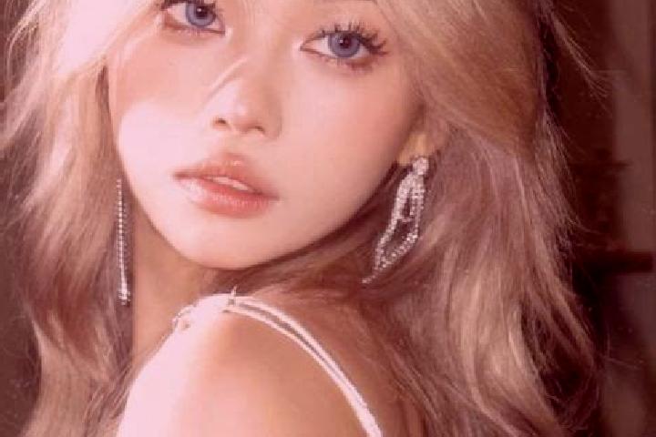 Nova, 31, a blonde dark-eyed asian companion based in Saint-Philippe. Offering Domination, BDSM, Striptease, GFE. Available for incall and outcall, overnight...