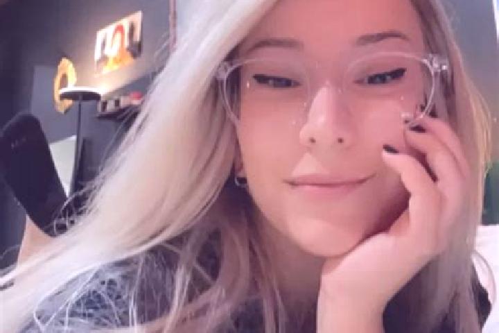 Nova, 31, a blonde grey-eyed caucasian companion based in Malonty. Offering BDSM, Prostate Massage, Dinner Date. Available for incall and outcall, day and ev...
