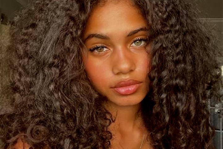 Nova, 31, a brunette blue-eyed ebony companion based in Salvaterra. Offering Duos, Party Girl, Striptease, OWO, Prostate Massage. Available for incall and ou...