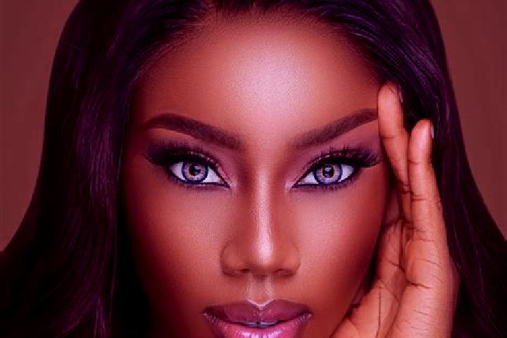 Nova, 31, a chestnut blue-eyed ebony companion based in Mount Uniacke. Offering Fetish, Travel Companion, Tantra. Available for incall and outcall, day and e...