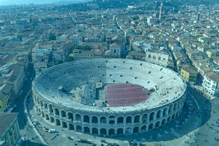 Nova, 31 — Escort in Arena, Italy