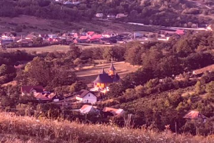 Nova, 31 — Escort in Berzunti, Romania