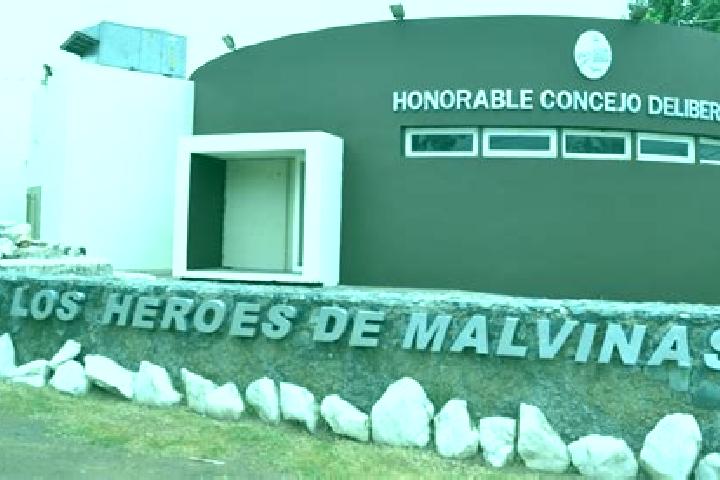 Nova, 31 — Escort in El Lolo, Honduras