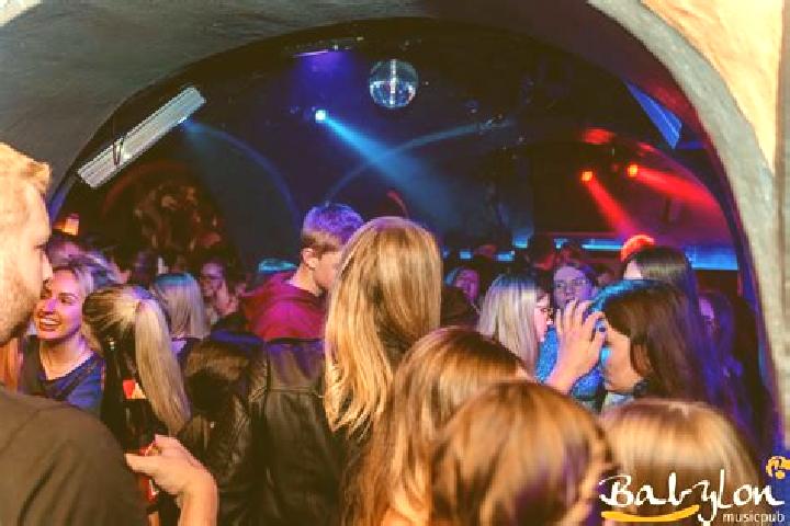 Nova, 31 — Escort in Hundsdorf, Germany
