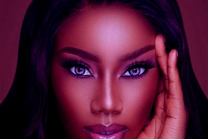 Nova, 32, a chestnut blue-eyed ebony companion based in Pakali Nding. Offering Striptease, Fetish, Tantra. Available for incall and outcall, day and evening ...