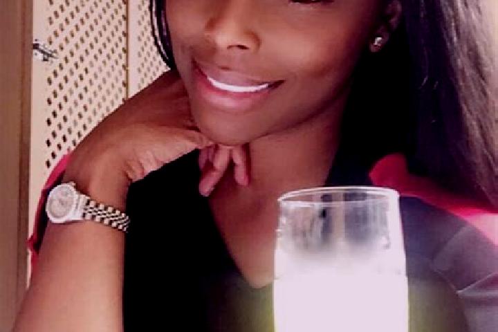 Nova, 32, a red dark-eyed ebony companion based in Montano Antilia. Offering Deep French Kissing, Erotic Massage, Party Girl. Available for incall and outcal...