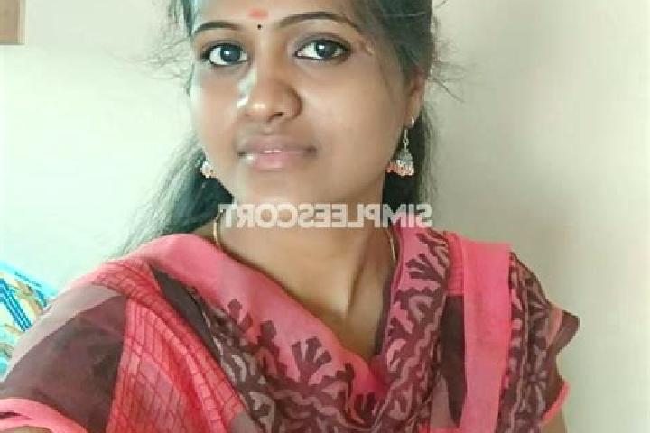 Nova, 32 — Escort in Ambur, India