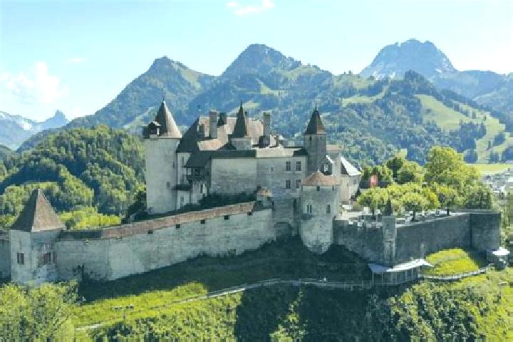 Nova, 32 — Escort in Urnasch, Switzerland