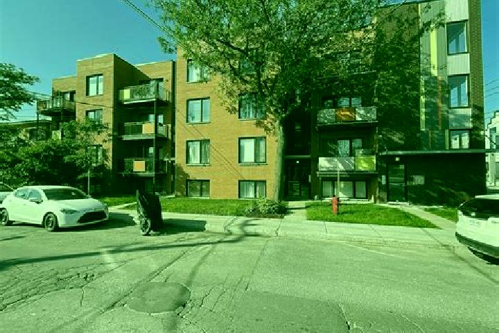 Nova, 32 — Escort in Villeray-Saint-Michel-Parc-Extension, Canada