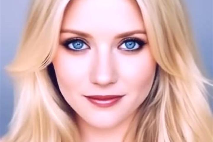 Nova, 33, a blonde amber-eyed middle eastern companion based in Hanahan. Offering GFE, 69, Tantra. Available for incall and outcall, day and evening dates.