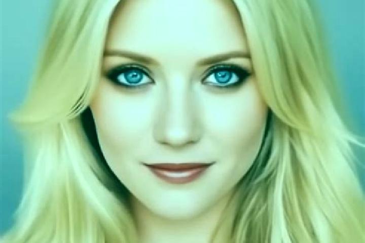 Nova, 33, a blonde amber-eyed mixed companion based in Agneby. Offering CIM, Overnight, Striptease. Available for incall and outcall, day and evening dates.