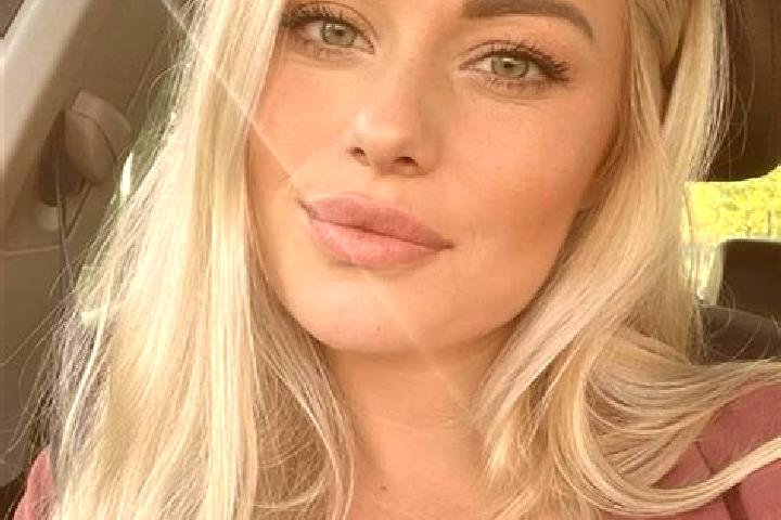 Nova, 33, a blonde hazel-eyed indian companion based in Kamloops. Offering Overnight, Prostate Massage, Striptease. Available for incall and outcall, overnig...