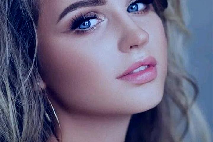 Nova, 34, a dark blonde blue-eyed mediterranean companion based in Tuokou. Offering Massage, A-Level, CIM, GFE. Available for incall and outcall, overnight b...