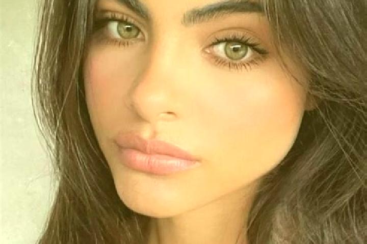 Nova, 35, a black dark-eyed indian companion based in Kobanya. Offering GFE, Party Girl. Available for incall and outcall, day and evening dates.