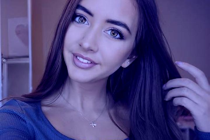 Nova, 35, a black green-eyed latina companion based in Hollstadt. Offering Striptease, Girlfriend Experience, 69, Roleplay, Erotic Massage. Available for inc...