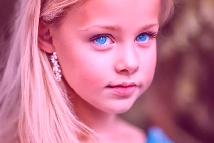 Nova, 35, a blonde blue-eyed mediterranean companion based in Montazzoli. Offering Striptease, Tantra, A-Level. Available for incall and outcall, overnight b...