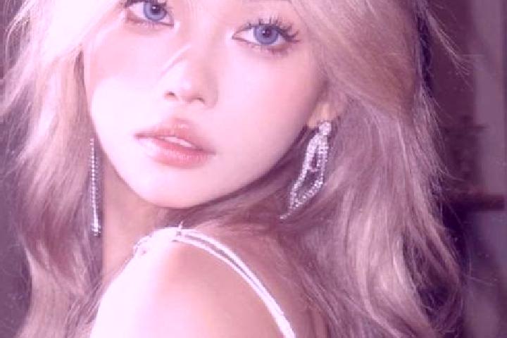 Nova, 35, a platinum blonde grey-eyed asian companion based in Sisante. Offering Fetish, OWO, Girlfriend Experience. Available for incall and outcall, overni...