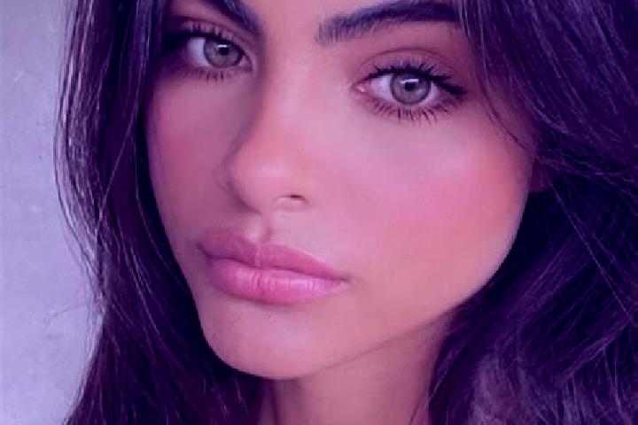 Nova, 36, a blonde dark-eyed middle eastern companion based in Ndali. Offering Erotic Massage, Couples, BDSM. Available for incall and outcall, day and eveni...
