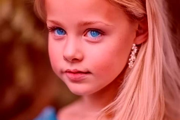 Nova, 37, a blonde blue-eyed caucasian companion based in Remanzacco. Offering CIM, Massage, Erotic Massage, 69. Available for incall and outcall, day and ev...