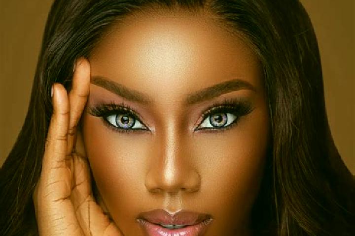 Nova, 37, a dark blonde blue-eyed ebony companion based in Second Mesa. Offering Erotic Massage, Domination, 69. Available for incall and outcall, day and ev...