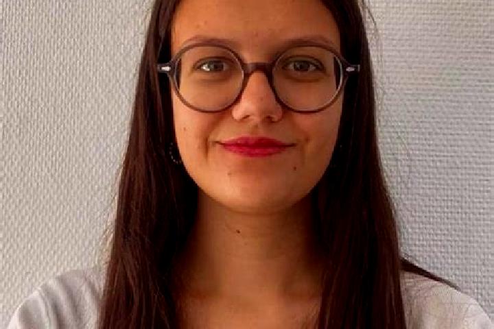 Nova, 37 — Escort in Aillas, France