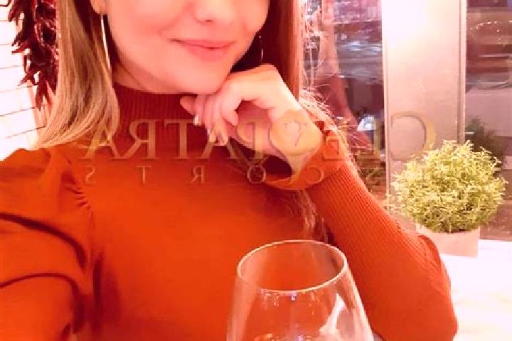 Nova, 38, a auburn amber-eyed latina companion based in Fort Montgomery. Offering Prostate Massage, OWO, Dinner Date, Couples, 69. Available for incall and o...