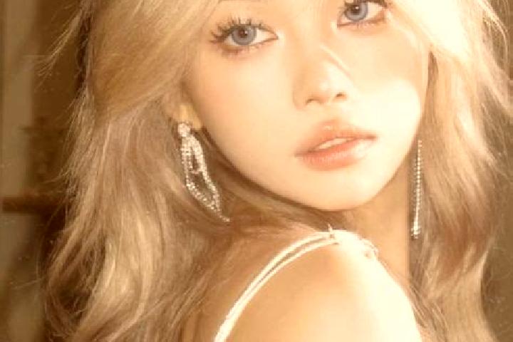 Nova, 38, a blonde blue-eyed asian companion based in Townsend. Offering BDSM, Striptease, OWO. Available for incall and outcall, overnight bookings available.