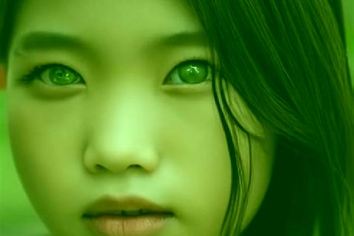 Nova, 38, a red green-eyed asian companion based in Ratu. Offering Party Girl, Dinner Date, GFE. Available for incall and outcall, day and evening dates.