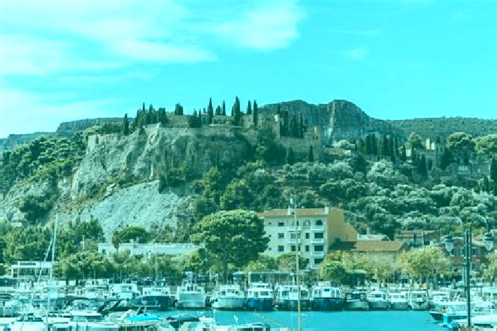 Nova, 38 — Escort in Cassis, France
