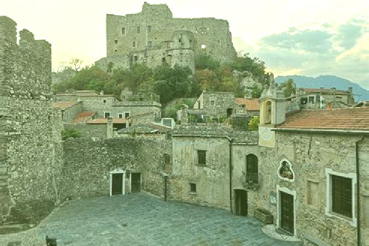 Nova, 38 — Escort in Castelvecchio di Rocca Barbena, Italy