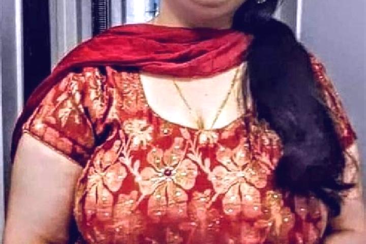 Nova, 38 — Escort in Singhesar Asthan, India
