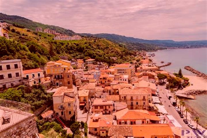Nova, 38 — Escort in Torricella del Pizzo, Italy