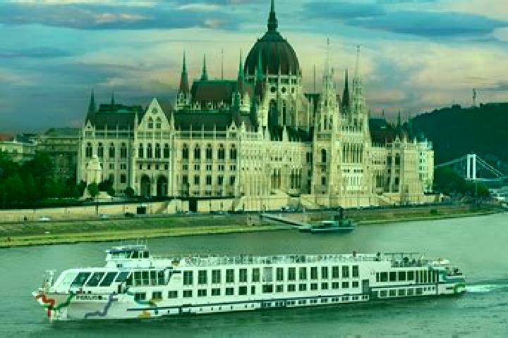 Nova, 38 — Escort in Turnu Magurele, Romania