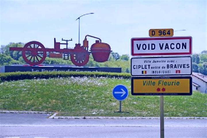 Nova, 38 — Escort in Void-Vacon, France