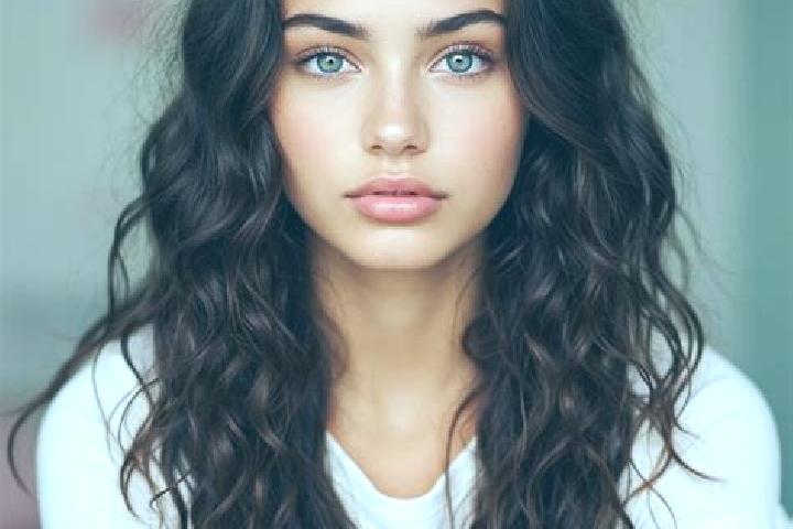 Nova, 39, a auburn amber-eyed mediterranean companion based in Agimont. Offering OWO, CIM, Fetish, Erotic Massage. Available for incall and outcall, overnigh...