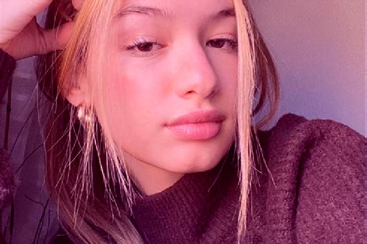 Nova, 39, a blonde brown-eyed middle eastern companion based in Vesele. Offering 69, BDSM, Duos, OWO. Available for incall and outcall, overnight bookings av...