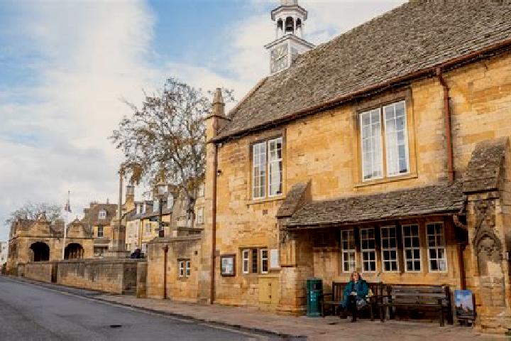 Nova, 39 — Escort in Chipping Campden, United Kingdom