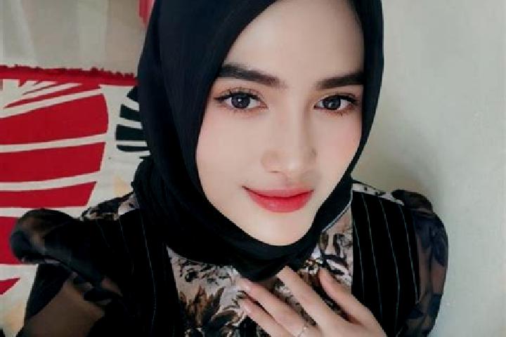 Nova, 39 — Escort in Parakanlima, Indonesia
