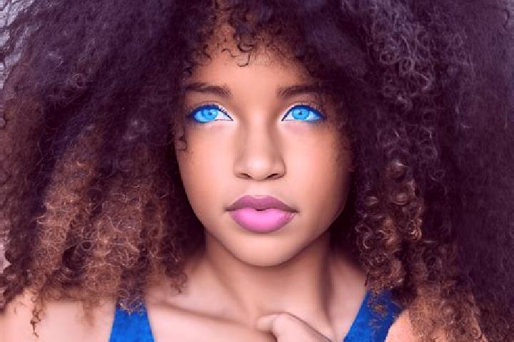 Olivia, 20, a black blue-eyed latina companion based in Champdore. Offering Overnight, Prostate Massage, Dinner Date. Available for incall and outcall, overn...