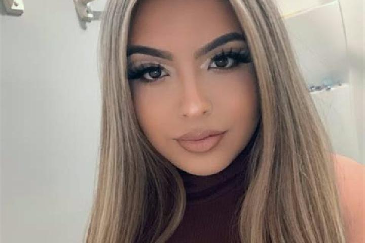 Olivia, 20, a blonde amber-eyed latina companion based in Mannswoerth. Offering OWO, Fetish, Domination. Available for incall and outcall, overnight bookings...