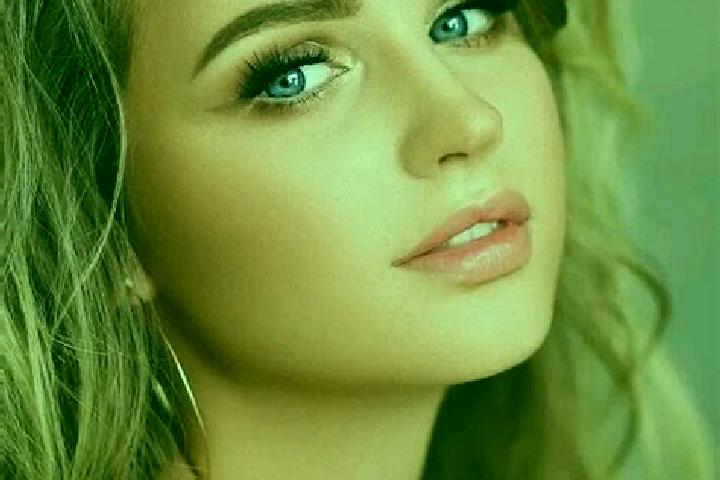 Olivia, 20, a dark blonde blue-eyed european companion based in Riva Ligure. Offering CIM, Massage, Tantra. Available for incall and outcall, day and evening...