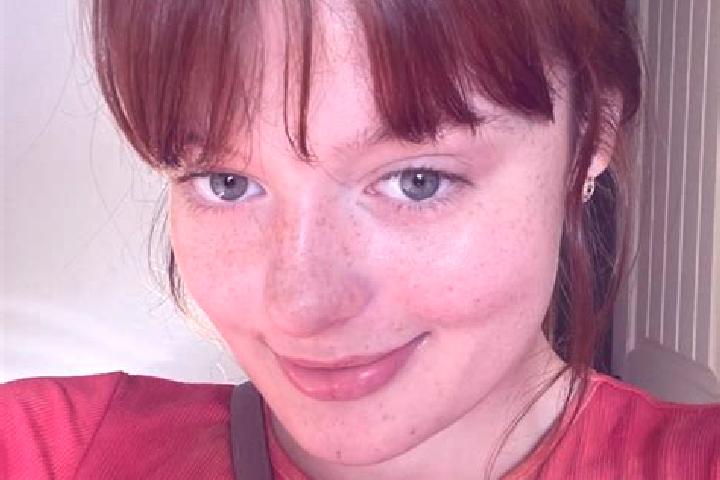 Olivia, 20, a red brown-eyed slavic companion based in Nana. Offering Overnight, GFE, Dinner Date, BDSM. Available for incall and outcall, day and evening da...