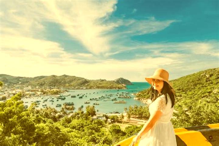 Olivia, 20 — Escort in Ban Na Hy, Vietnam