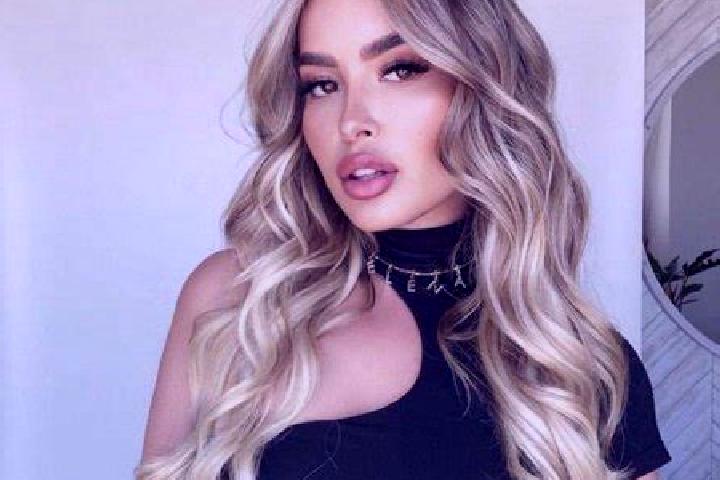 Olivia, 20 — Escort in Palma Prieta, Mexico