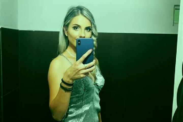 Olivia, 20 — Escort in Sarmasel-Gara, Romania