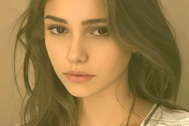 Olivia, 21, a black grey-eyed slavic companion based in Limnokhorion. Offering OWO, GFE, Party Girl. Available for incall and outcall, day and evening dates.
