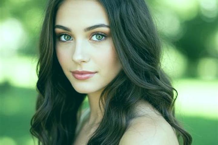 Olivia, 21, a brunette hazel-eyed caucasian companion based in Scheid. Offering GFE, Dinner Date, Massage. Available for incall and outcall, day and evening ...