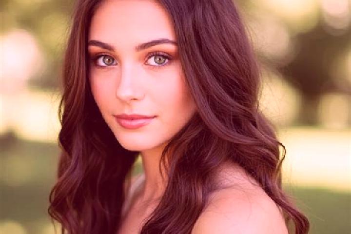 Olivia, 21, a brunette hazel-eyed latina companion based in Haiyanmiao. Offering Girlfriend Experience, BDSM, Striptease, GFE. Available for incall and outca...
